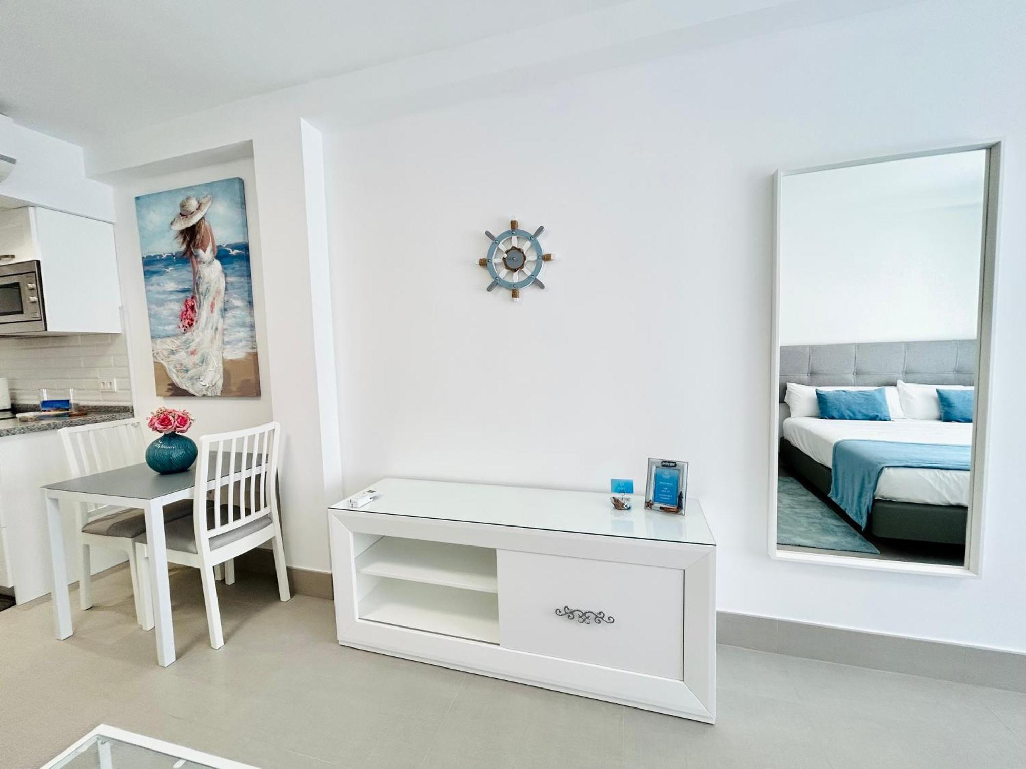 Mare Apartments Μαρμπέλλα Εξωτερικό φωτογραφία